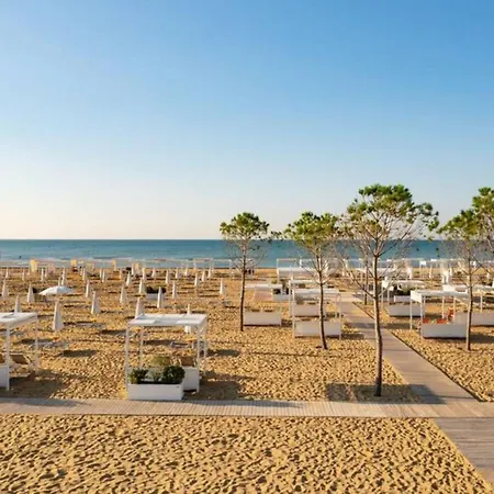 Large For Guests In Bibione